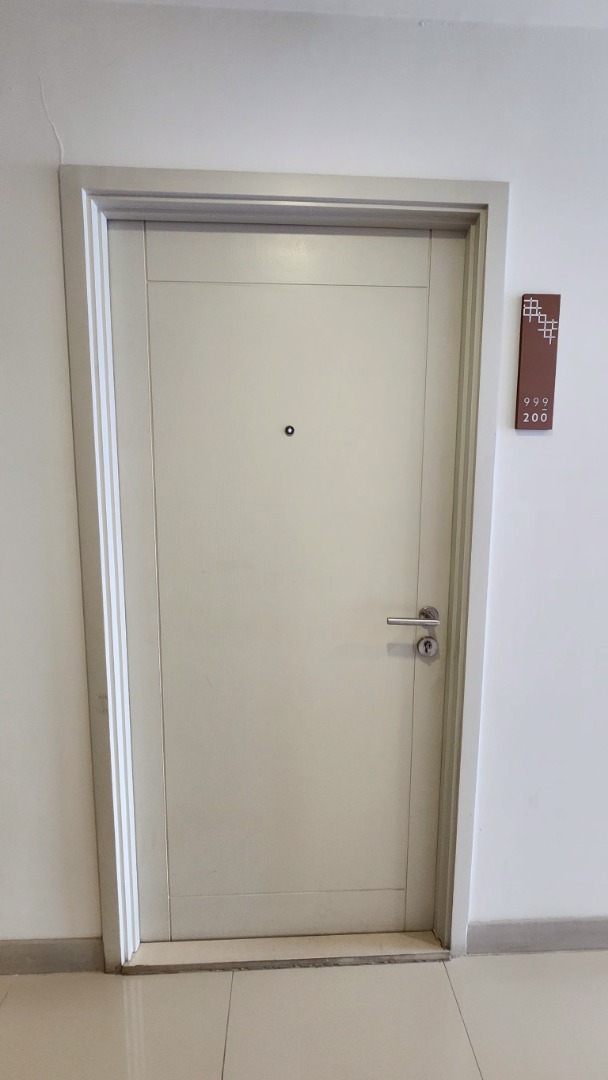 ขายคอนโดบางซื่อ วงศ์สว่าง เตาปูน : 🔥ขายด่วนๆ ราคาต่อรองกันได้ 🔥 คอนโด แชปเตอร์วัน ชายน์ บางโพ ขนาด 22.48 ตร.ม. ชั้น 12 ใกล้ลิฟท์ เดินทางสะดวกมาก มี 7-11 ในโครงการ อยู่ใกล้โรงเรียนโยธินบูรณะ / ห้างเกต์เวย์ บางซื่อ / MRT บางโพ / รพ. บางโพเพียง 600 เมตร