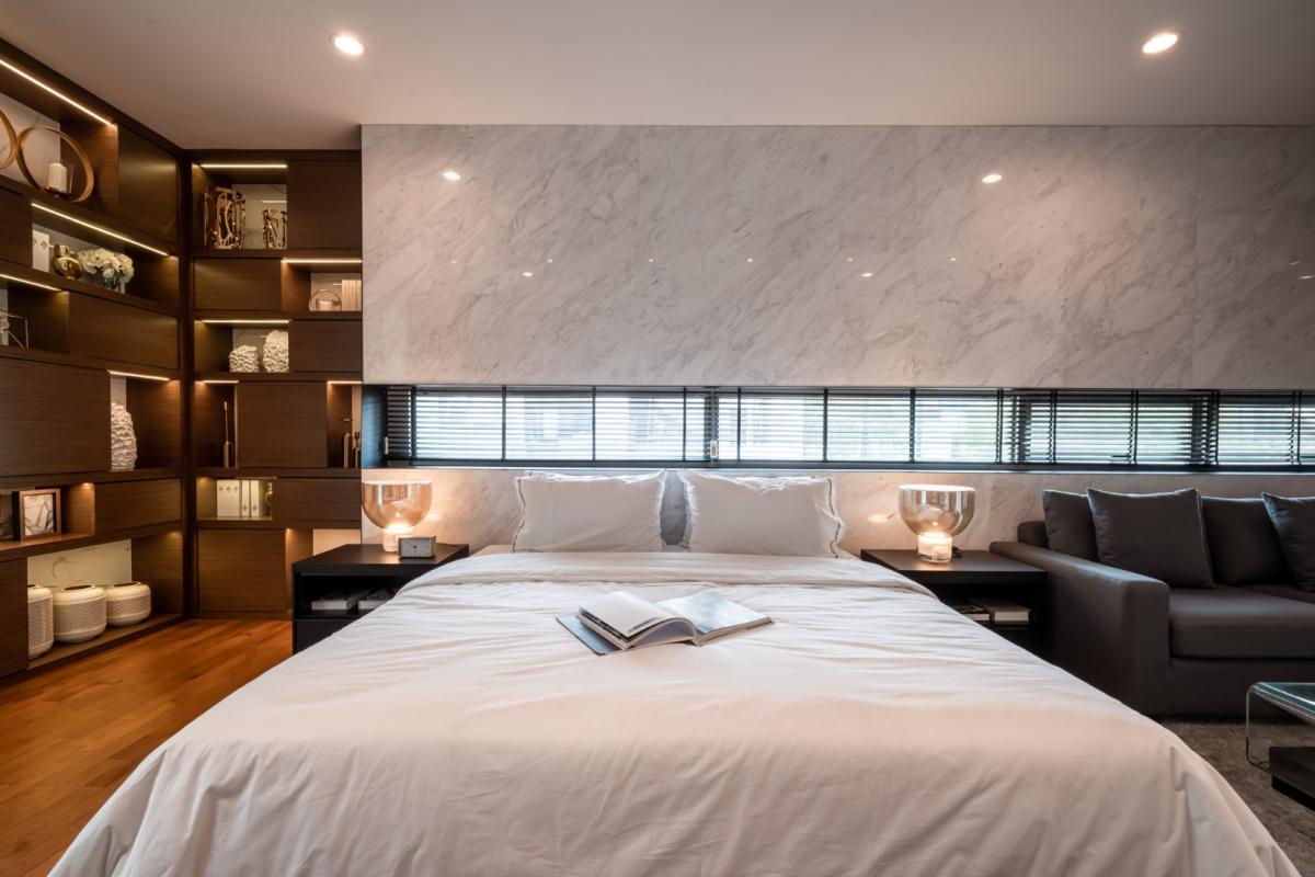 For SaleHouseBangna, Bearing, Lasalle : 🔥Beautiful house in a prime location🔥Nirvana Beyond Bangna (Type Mind) 3-storey detached house, decorated in Nature Modern style, spacious, comfortable and private, near the community and Suvarnabhumi Airport.