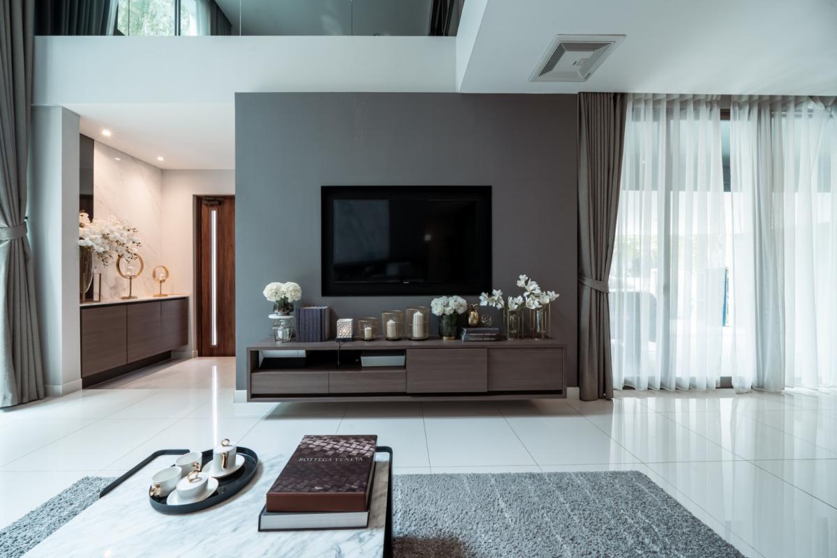 For SaleHouseBangna, Bearing, Lasalle : 🔥Beautiful house in a prime location🔥Nirvana Beyond Bangna (Type Mind) 3-storey detached house, decorated in Nature Modern style, spacious, comfortable and private, near the community and Suvarnabhumi Airport.