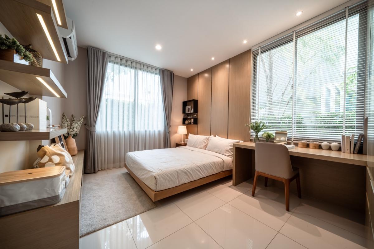For SaleHouseBangna, Bearing, Lasalle : 🔥Beautiful house in a prime location🔥Nirvana Beyond Bangna (Type Mind) 3-storey detached house, decorated in Nature Modern style, spacious, comfortable and private, near the community and Suvarnabhumi Airport.
