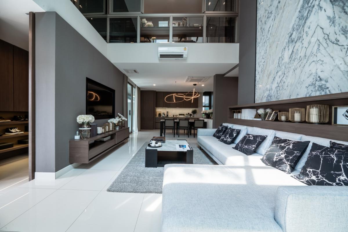 For SaleHouseBangna, Bearing, Lasalle : 🔥Beautiful house in a prime location🔥Nirvana Beyond Bangna (Type Mind) 3-storey detached house, decorated in Nature Modern style, spacious, comfortable and private, near the community and Suvarnabhumi Airport.