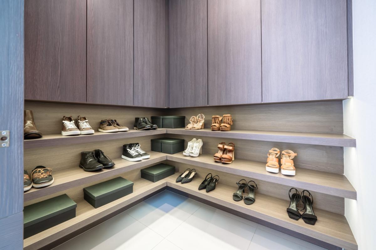 For SaleHouseBangna, Bearing, Lasalle : 🔥Beautiful house in a prime location🔥Nirvana Beyond Bangna (Type Mind) 3-storey detached house, decorated in Nature Modern style, spacious, comfortable and private, near the community and Suvarnabhumi Airport.