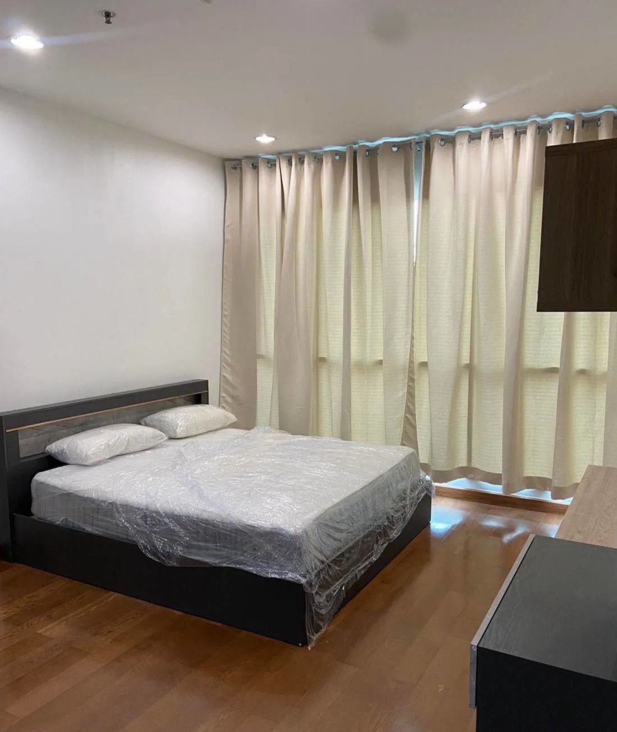 ให้เช่าคอนโดวิทยุ ชิดลม หลังสวน : The Address Chidlom Eng 中 日 Please add LINE ID @806qphgn o8415o5483