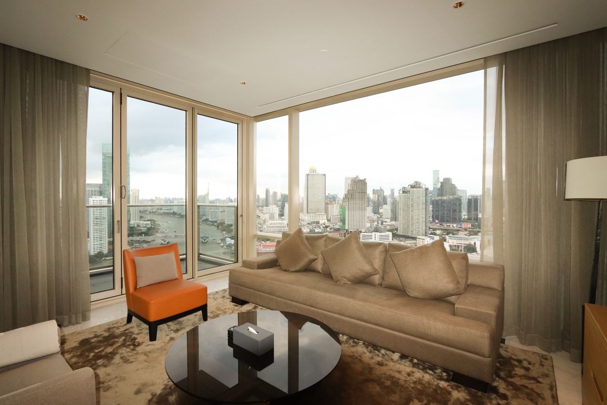 ขายคอนโดสาทร นราธิวาส : Four Seasons Private Residences LSIR0311