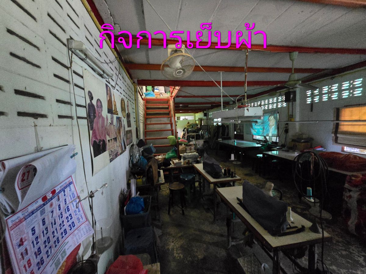 For SaleLandWongwianyai, Charoennakor : 5 plots of land for sale 436.6 sq.w. offers buildings and houses Soi Charoen Nakhon 48