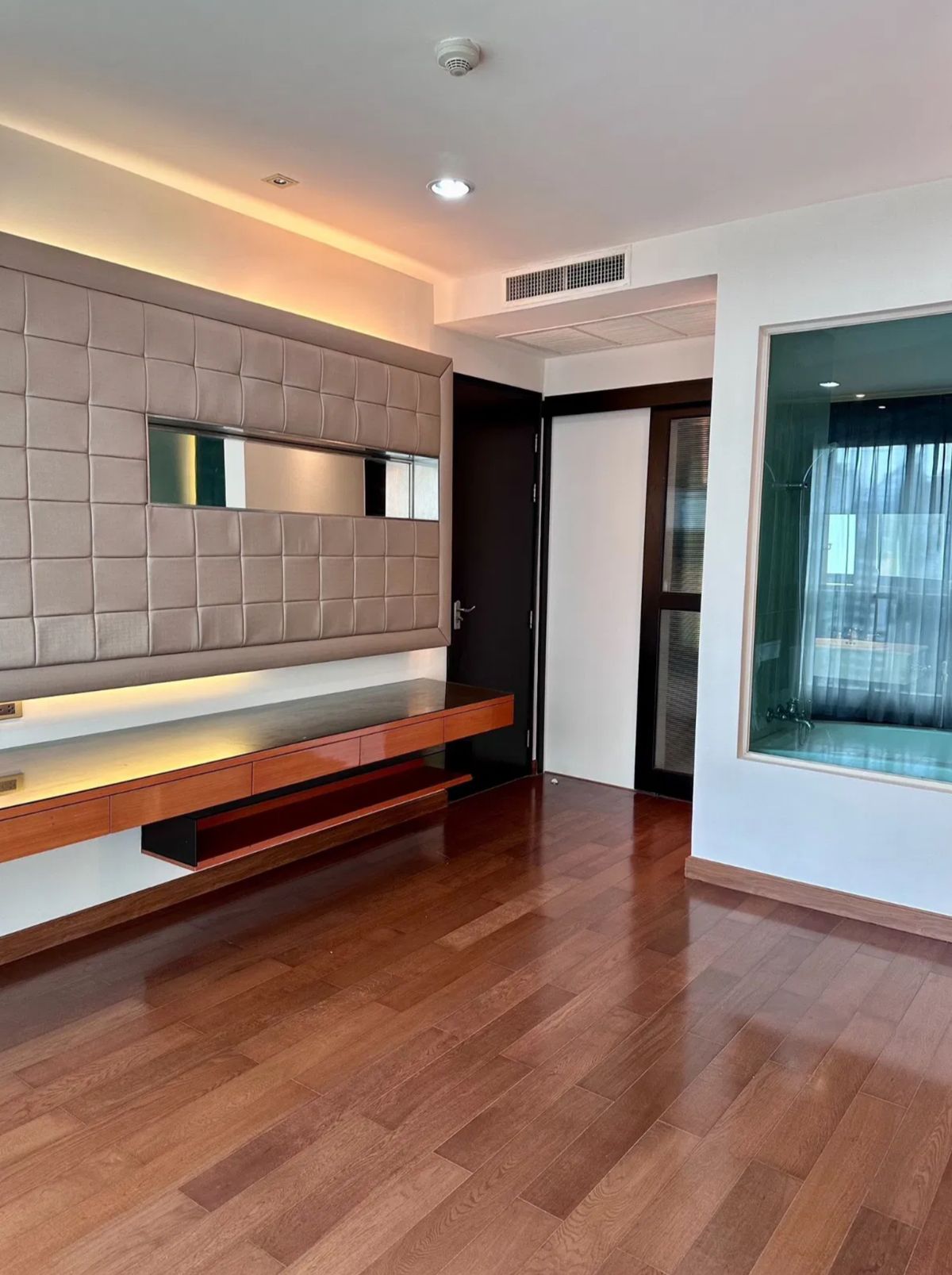 ขายคอนโดวิทยุ ชิดลม หลังสวน : The Address Chidlom Eng 中 日 Please add LINE ID @806qphgn o8415o5483