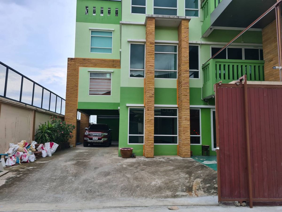 ให้เช่าสำนักงานอ่อนนุช อุดมสุข : ให้เช่า อาคารสำนักงาน 4 ชั้น อ่อนนุช 
