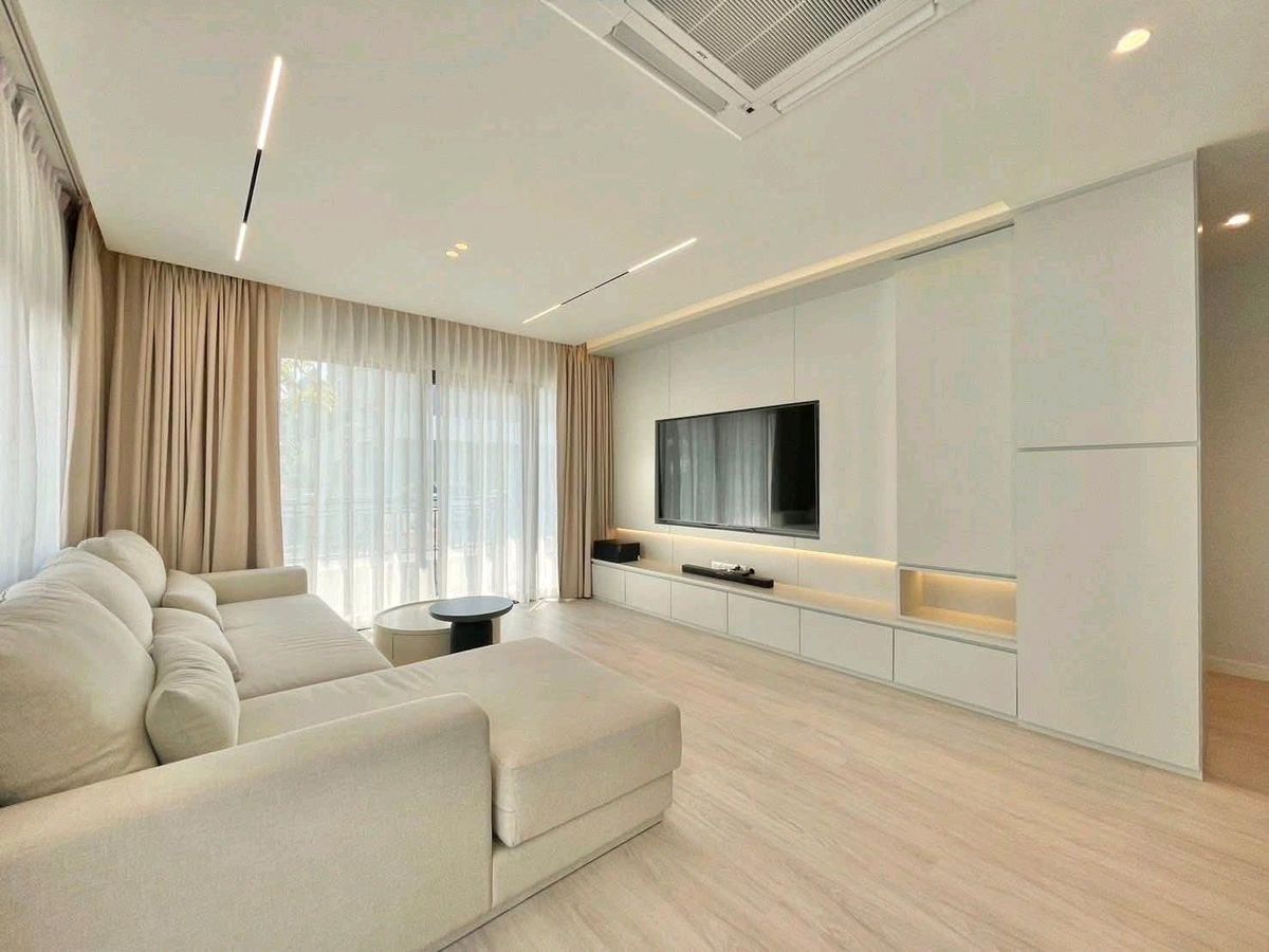 ให้เช่าบ้านบางนา แบริ่ง ลาซาล : 🔥🔥🔥Centro Bangna phase 1  (inizio อยู่ตรงที่กลับรถ)🔥🔥🔥
