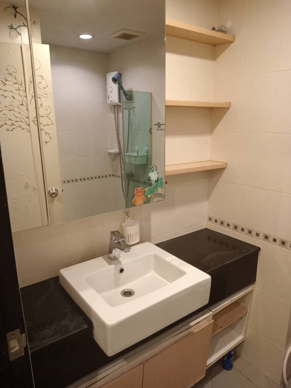 ให้เช่าคอนโดปิ่นเกล้า จรัญสนิทวงศ์ :  ให้เช่าคอนโด 88เดอะเทอมินอล สิรินธร-ปิ่นเกล้า 30.31ตรม. ชั้น 10 เฟอร์นิเจอร์ครบ หิ้วกระเป๋าเข้าอยู่ได้เลย วิวสระว่ายน้ำ