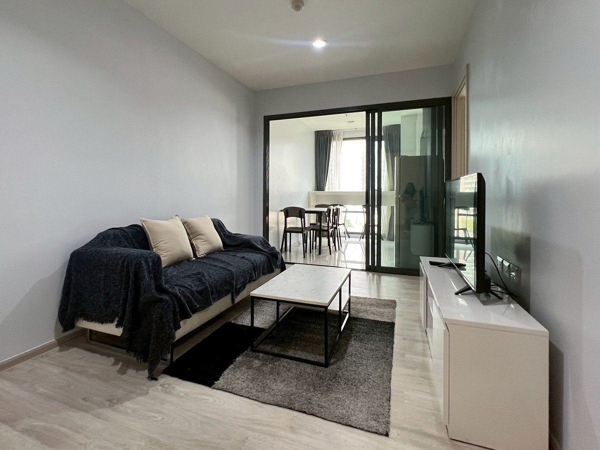 For RentCondoSukhumvit, Asoke, Thonglor : ✨ GT15861 | Condo Rhythm Sukhumvit 42, convenient transportation. Near the BTS Skytrain, there is a shuttle, beautiful room, fully furnished, ready to move in!!