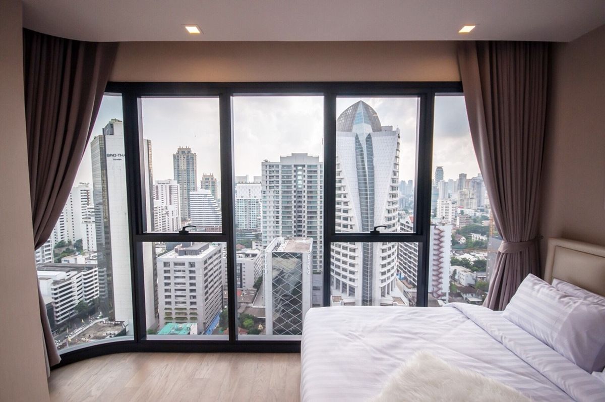 ให้เช่าคอนโดสุขุมวิท อโศก ทองหล่อ : Agent Welcome. Corner unit. 2 bed room for rent (by owner)