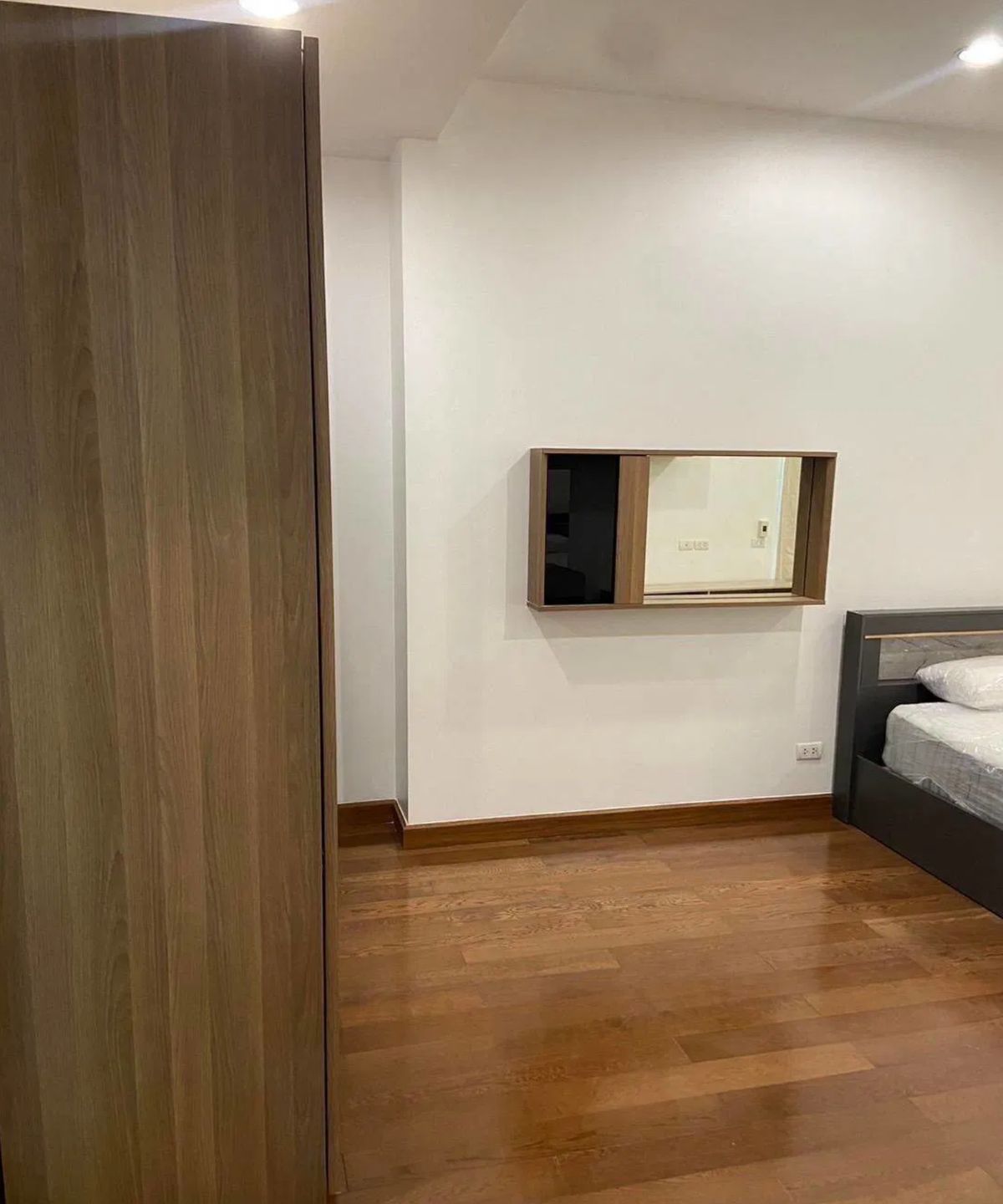 ให้เช่าคอนโดวิทยุ ชิดลม หลังสวน : The Address Chidlom Eng 中 日 Please add LINE ID @806qphgn o8415o5483