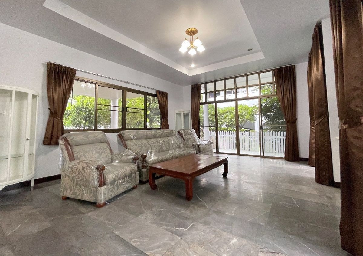 ให้เช่าบ้านพระราม 9 เพชรบุรีตัดใหม่ RCA : Single House for Rent Soi Soonvijai Thonglor / RCA / RAMA 9 / Sukhumvit Nearby NIST-BISB-BPS-EIS-AIS-ISB-MISB-RIS-RBIS-RAIS-KPIS International School