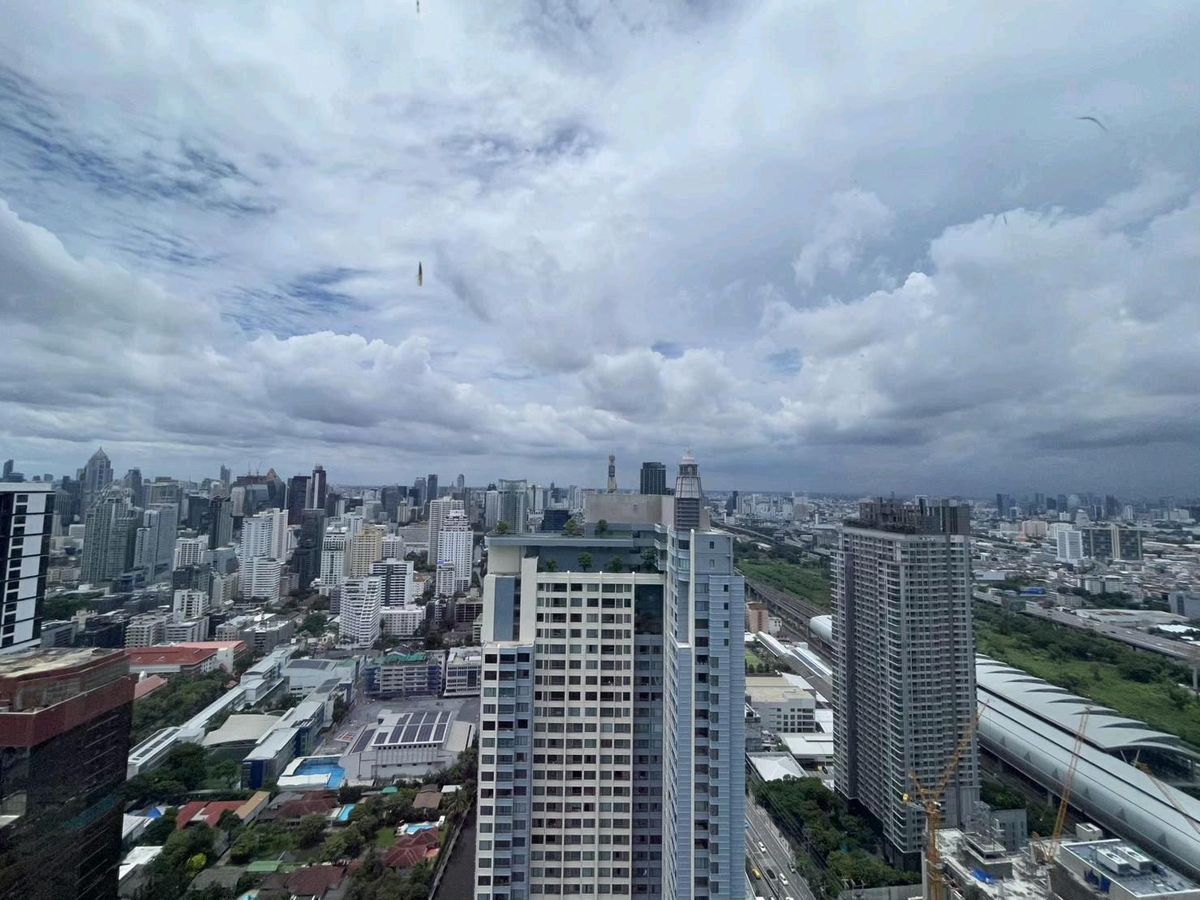 CondoRama9, Petchburi, RCA : 📌For RENT & SALE Rental and Sale | The ESSE at Singha Complex Penthouse - 3B (244 SQM) 500,000 THB / Month / 129MB