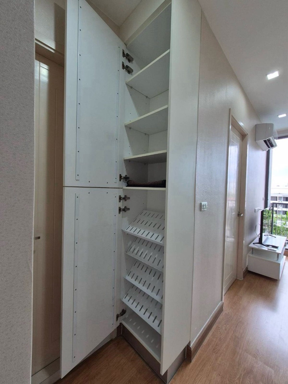 For RentCondoOnnut, Udomsuk : ✨🏙️💓 The room is available in the furniture, complete electrical appliances 📲🔥