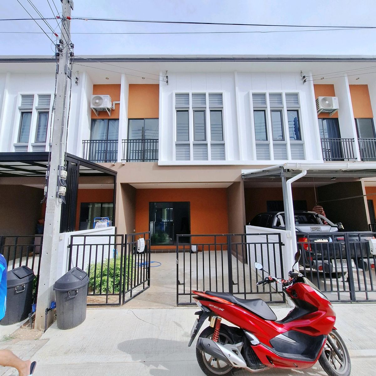 ให้เช่าทาวน์โฮมอยุธยา : ให้เช่าบ้านทาวเฮ้าส์ Home for rent 房屋出租