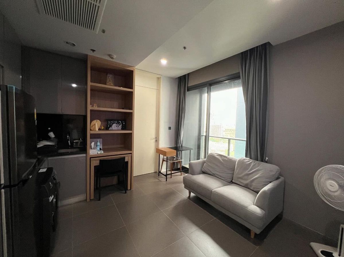 คอนโดลาดพร้าว เซ็นทรัลลาดพร้าว : Can't miss!! best price in market for studio room, Pet friendly condo, Close to BTS 
