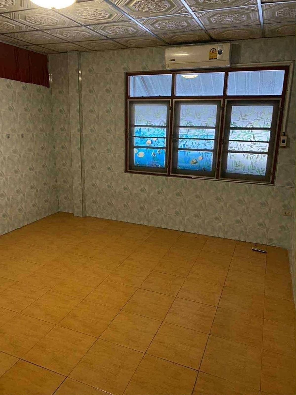 ให้เช่าร้านค้า/ตลาดนัดโชคชัย4 ลาดพร้าว71 : ปล่อยเช่า พื้นที่ทำธุรกิจ ร้านอาหาร กาแฟ เบเกอรี่ อาหารตามสั่ง ครัวกลาง ถนนสังคมสงเคราะห์ ปากซอย 26 แหล่ง ร้านอาหาร คาเฟ่ และที่พักอาศัย