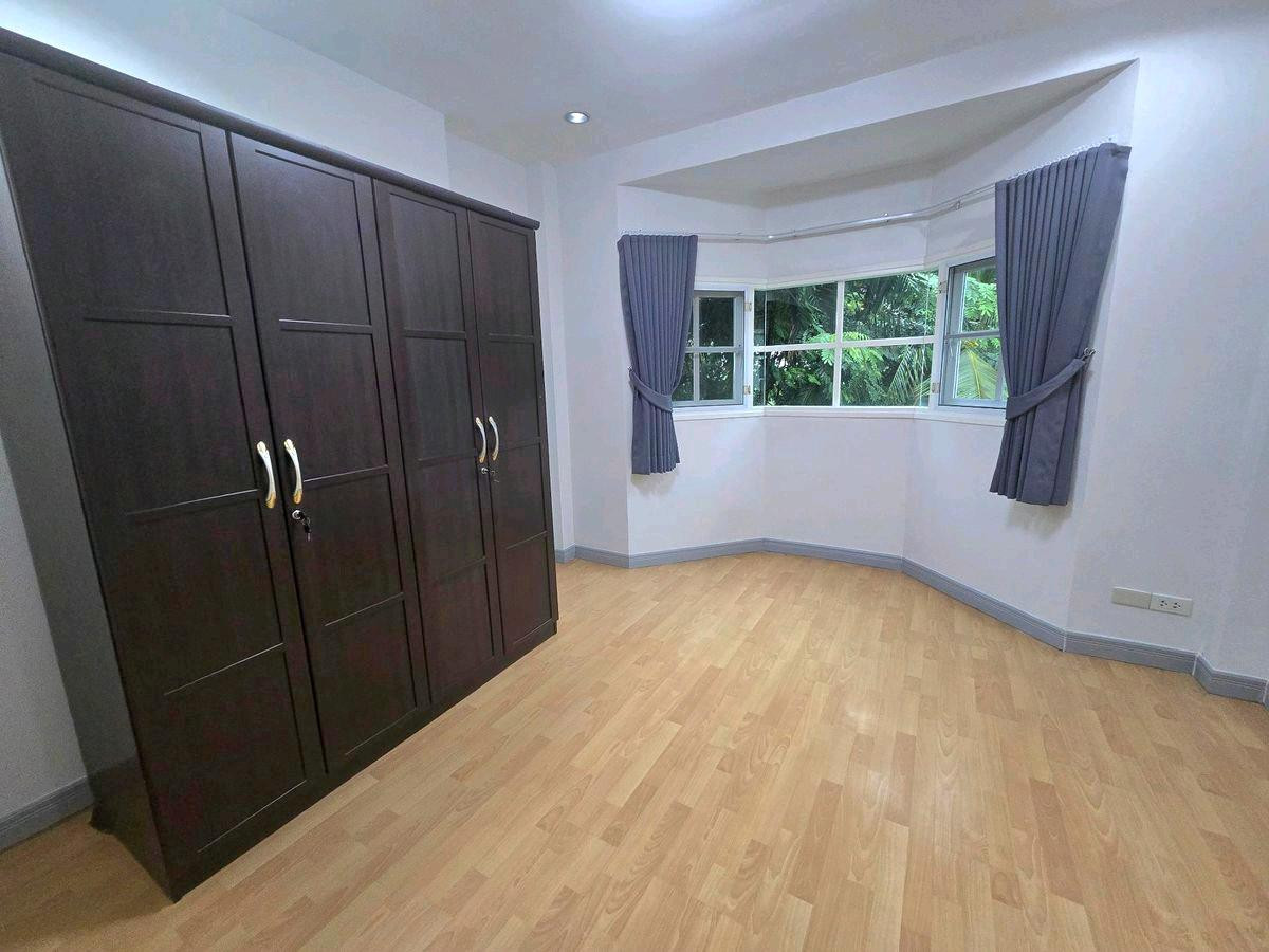 For RentHouseVipawadee, Don Mueang, Lak Si : Rent a 2 -story detached house, 78 sq.w., on Songprapa Road Nava Pracha Phatthana 11 Near Don Mueang Airport