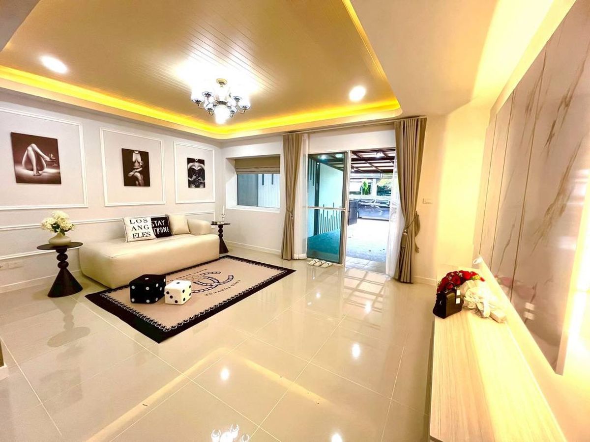 For SaleTownhomeBangna, Bearing, Lasalle : 2-storey Town sells, Indy, Bang Na-Trat, Km. 26 (Soi ABAC), size 22 square wah, 2 bedrooms, Bang Bo Subdistrict, Bang Bo District, Samut Prakan Province