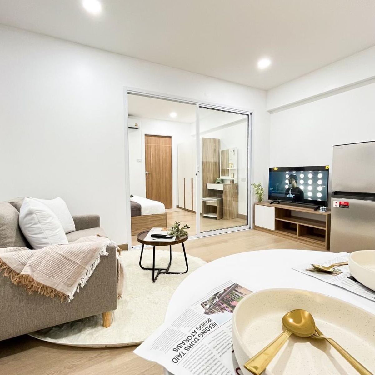 For RentCondoChiang Mai : PP Condo (PP Condo), a beautiful room at this cute price, not often, has a quiet elevator, not chaotic, separating the bedroom/living room