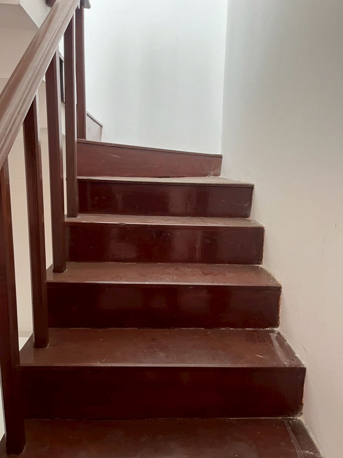 ขายทาวน์โฮมสมุทรปราการ สำโรง : ขายทาวน์โฮม 3 ชั้น สไตล์โรมัน หมู่บ้านร่มเย็นวิลล์ เนื้อที่ 24 ตารางวา 4 ห้องนอน ตำบลบางเมือง อำเภอเมืองสมุทรปราการ จังหวัดสมุทรปราการ