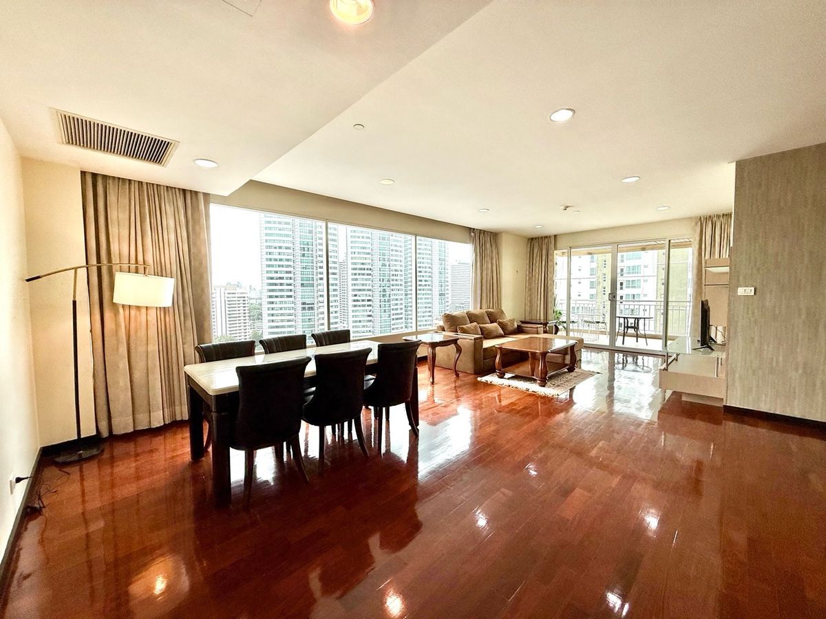 คอนโดสุขุมวิท อโศก ทองหล่อ : ขายคอนโดหรูใจกลางสุขุมวิท
Wilshire Condominium สุขุมวิท 22 ขนาด 165.5 ตรม.