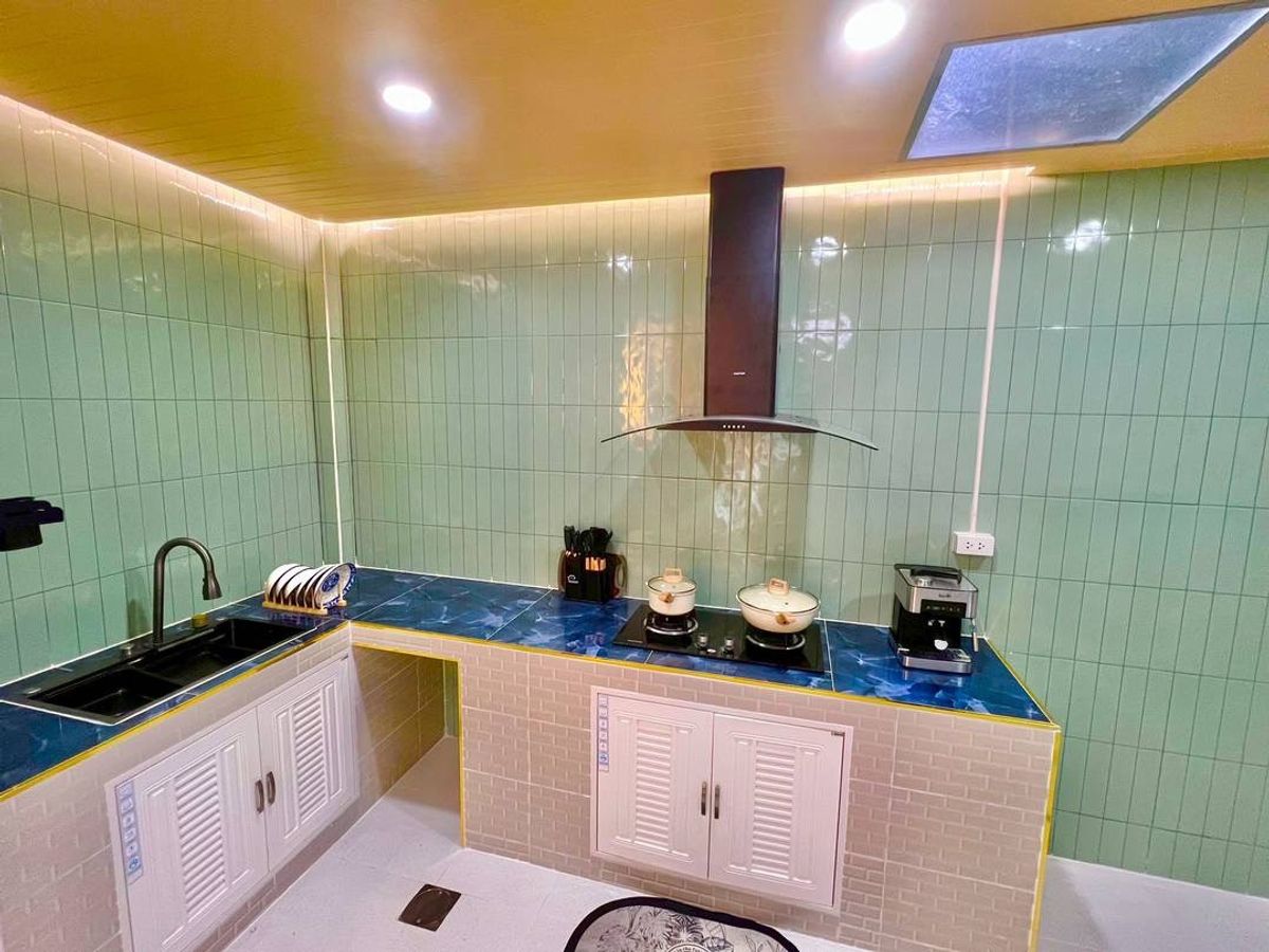 For SaleTownhomeBangna, Bearing, Lasalle : 2-storey Town sells, Indy, Bang Na-Trat, Km. 26 (Soi ABAC), size 22 square wah, 2 bedrooms, Bang Bo Subdistrict, Bang Bo District, Samut Prakan Province