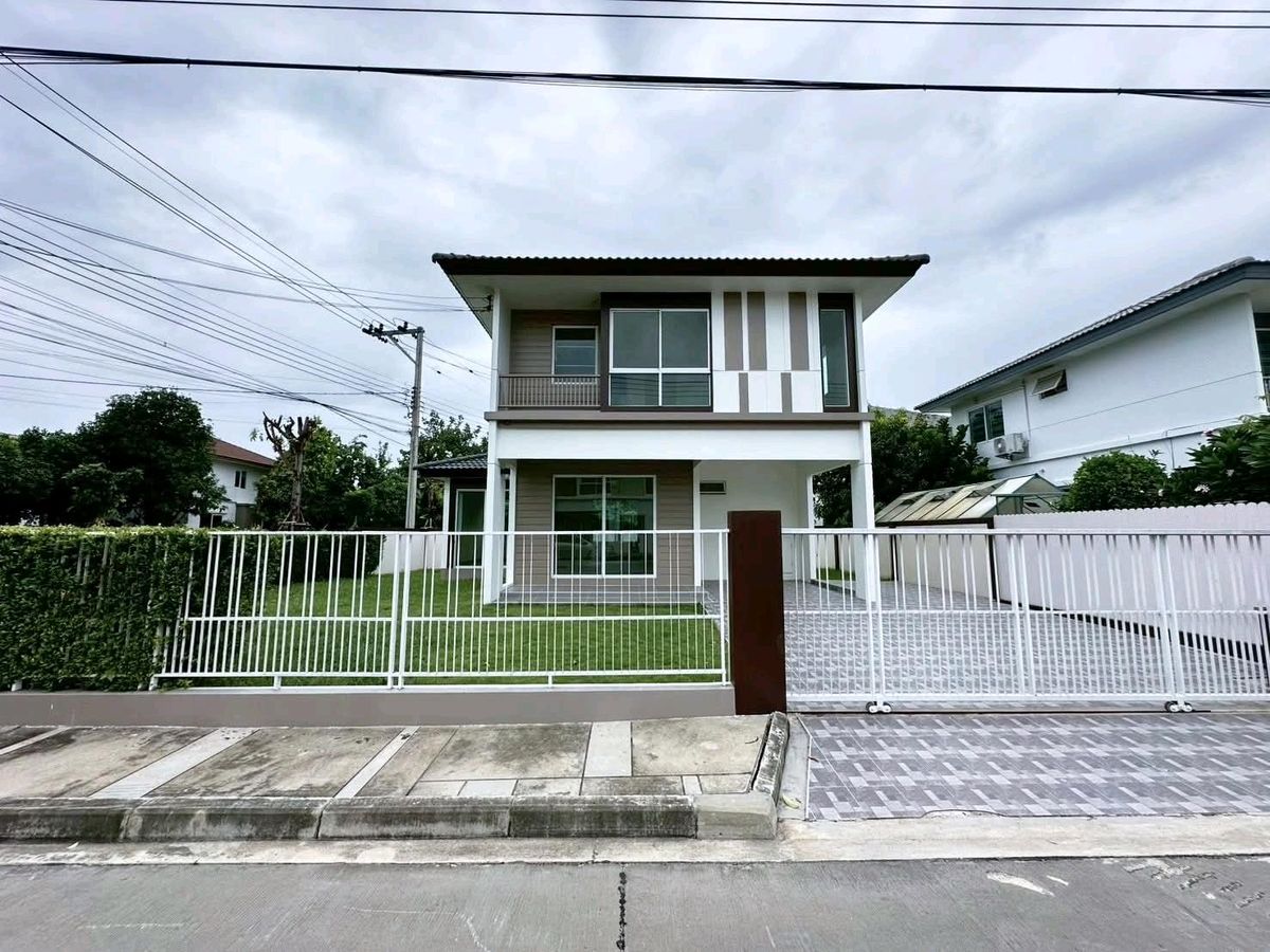 For SaleHouseNonthaburi, Bang Yai, Bangbuathong : Single house near Central Westgate