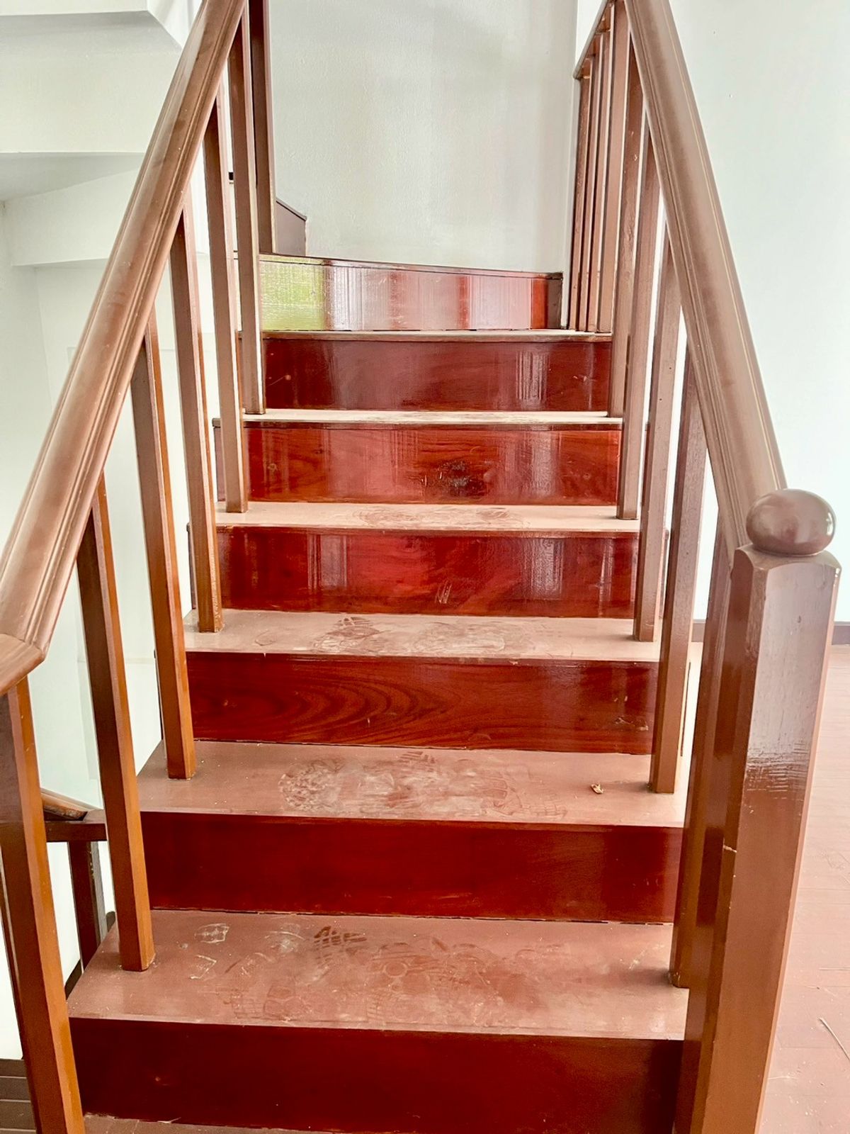 ขายทาวน์โฮมสมุทรปราการ สำโรง : ขายทาวน์โฮม 3 ชั้น สไตล์โรมัน หมู่บ้านร่มเย็นวิลล์ เนื้อที่ 24 ตารางวา 4 ห้องนอน ตำบลบางเมือง อำเภอเมืองสมุทรปราการ จังหวัดสมุทรปราการ