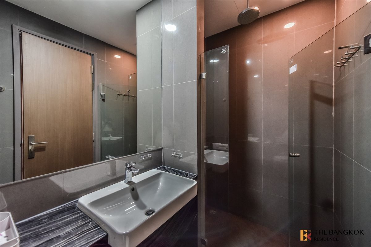 For RentCondoSiam Paragon ,Chulalongkorn,Samyan :  Ashton Chula-Silom 🛏️ Renovated unit, Move-in ready 💚 Near MRT Samyan 