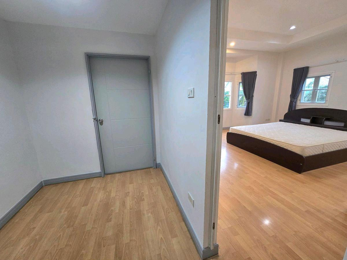 For RentHouseVipawadee, Don Mueang, Lak Si : Rent a 2 -story detached house, 78 sq.w., on Songprapa Road Nava Pracha Phatthana 11 Near Don Mueang Airport