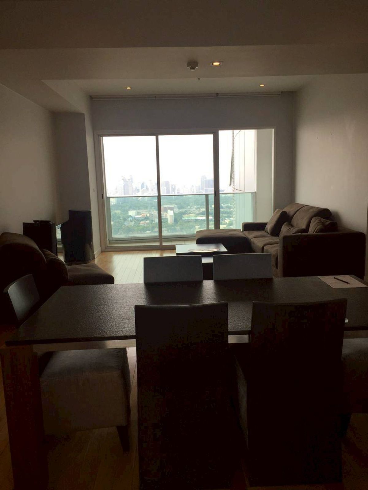 ให้เช่าคอนโดสุขุมวิท อโศก ทองหล่อ : LTH12850 - Condo for rent คอนโด ให้เช่า at Millennium Residence มิลเลนเนียม เรสซิเดนท์ Size 146.55 sqm. 3 beds 3 baths Near BTS Asok Station ONLY 90K/Month