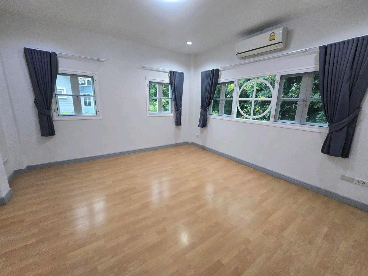 For RentHouseVipawadee, Don Mueang, Lak Si : Rent a 2 -story detached house, 78 sq.w., on Songprapa Road Nava Pracha Phatthana 11 Near Don Mueang Airport