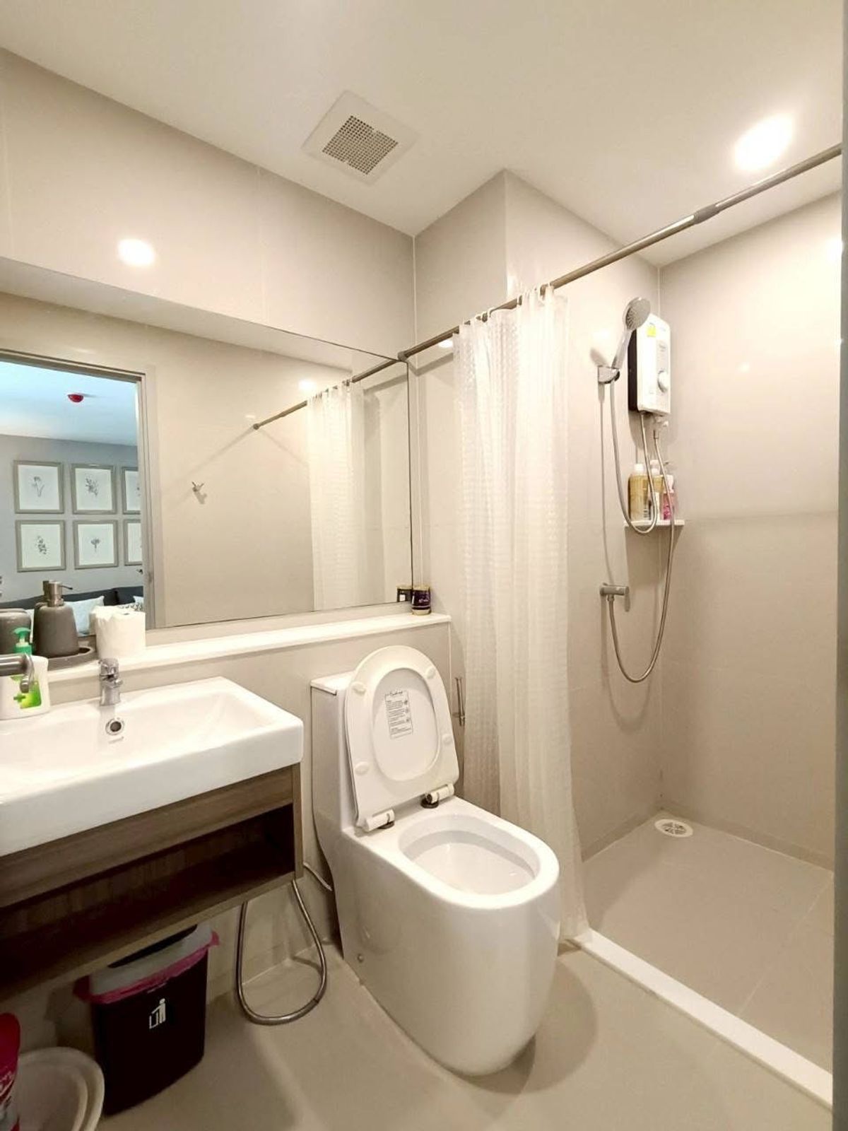 ให้เช่าคอนโดพระราม 9 เพชรบุรีตัดใหม่ RCA : ให้เช่า 📍 Aspire Asoke - Ratchada 📍 เฟอร์นิเจอร์ และ เครื่องใช้ไฟฟ้าครบ ใกล้ MRT พระราม 9