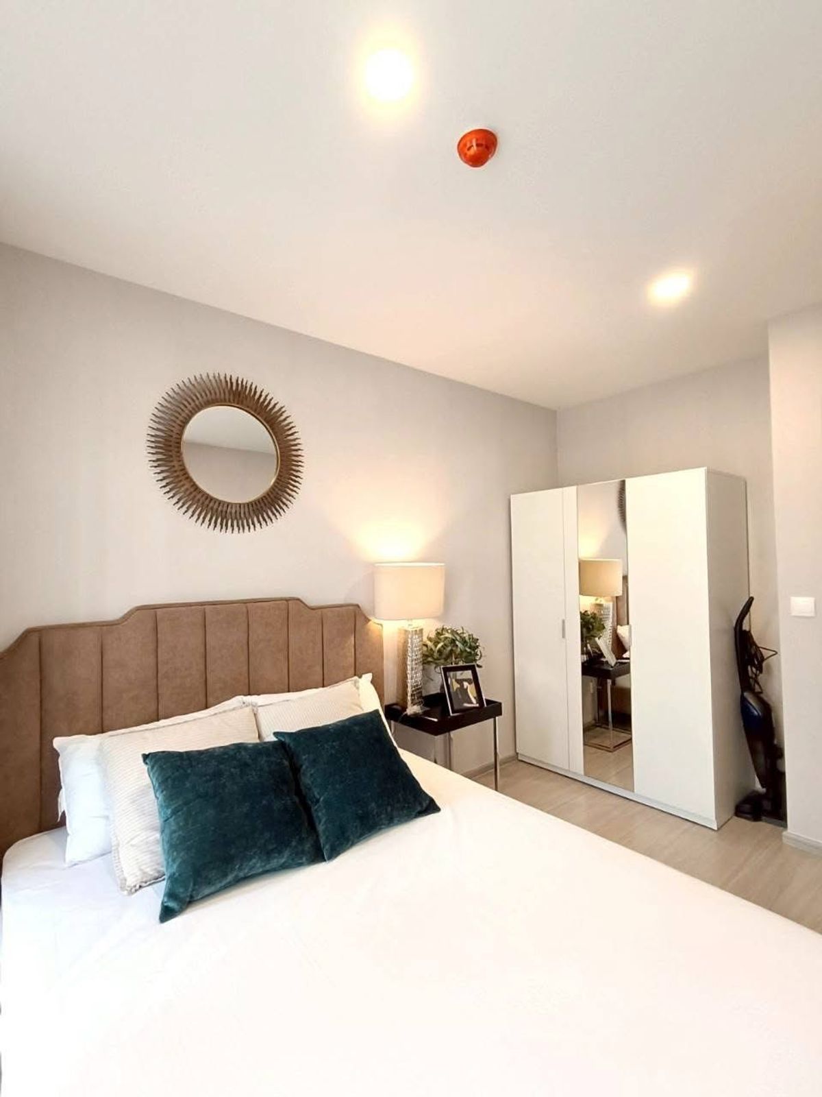 ให้เช่าคอนโดพระราม 9 เพชรบุรีตัดใหม่ RCA : ให้เช่า 📍 Aspire Asoke - Ratchada 📍 เฟอร์นิเจอร์ และ เครื่องใช้ไฟฟ้าครบ ใกล้ MRT พระราม 9