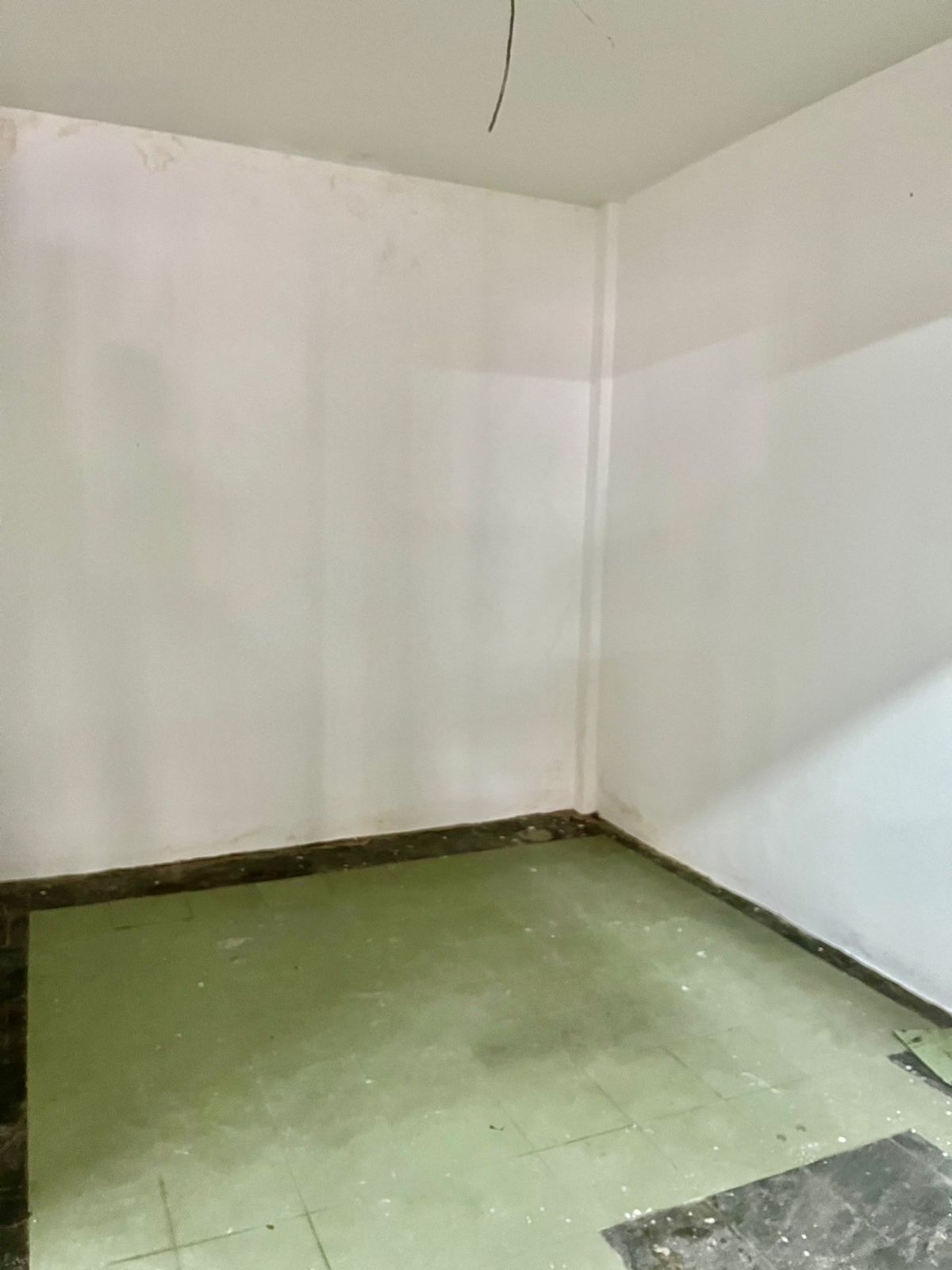 ขายทาวน์โฮมสมุทรปราการ สำโรง : ขายทาวน์โฮม 3 ชั้น สไตล์โรมัน หมู่บ้านร่มเย็นวิลล์ เนื้อที่ 24 ตารางวา 4 ห้องนอน ตำบลบางเมือง อำเภอเมืองสมุทรปราการ จังหวัดสมุทรปราการ