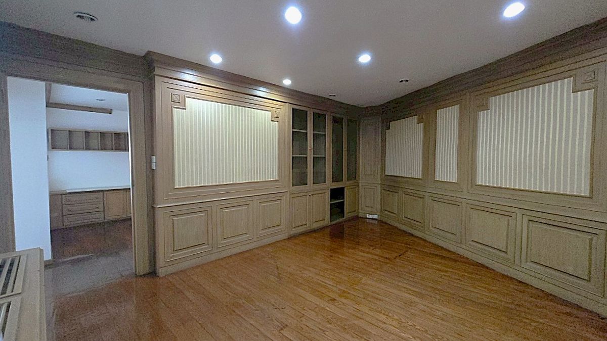 For RentShop HouseOnnut, Udomsuk : Commercial Building with Warehouse for Rent – Ekkamai–Phra Khanong ** NO CO-AGENT ** 