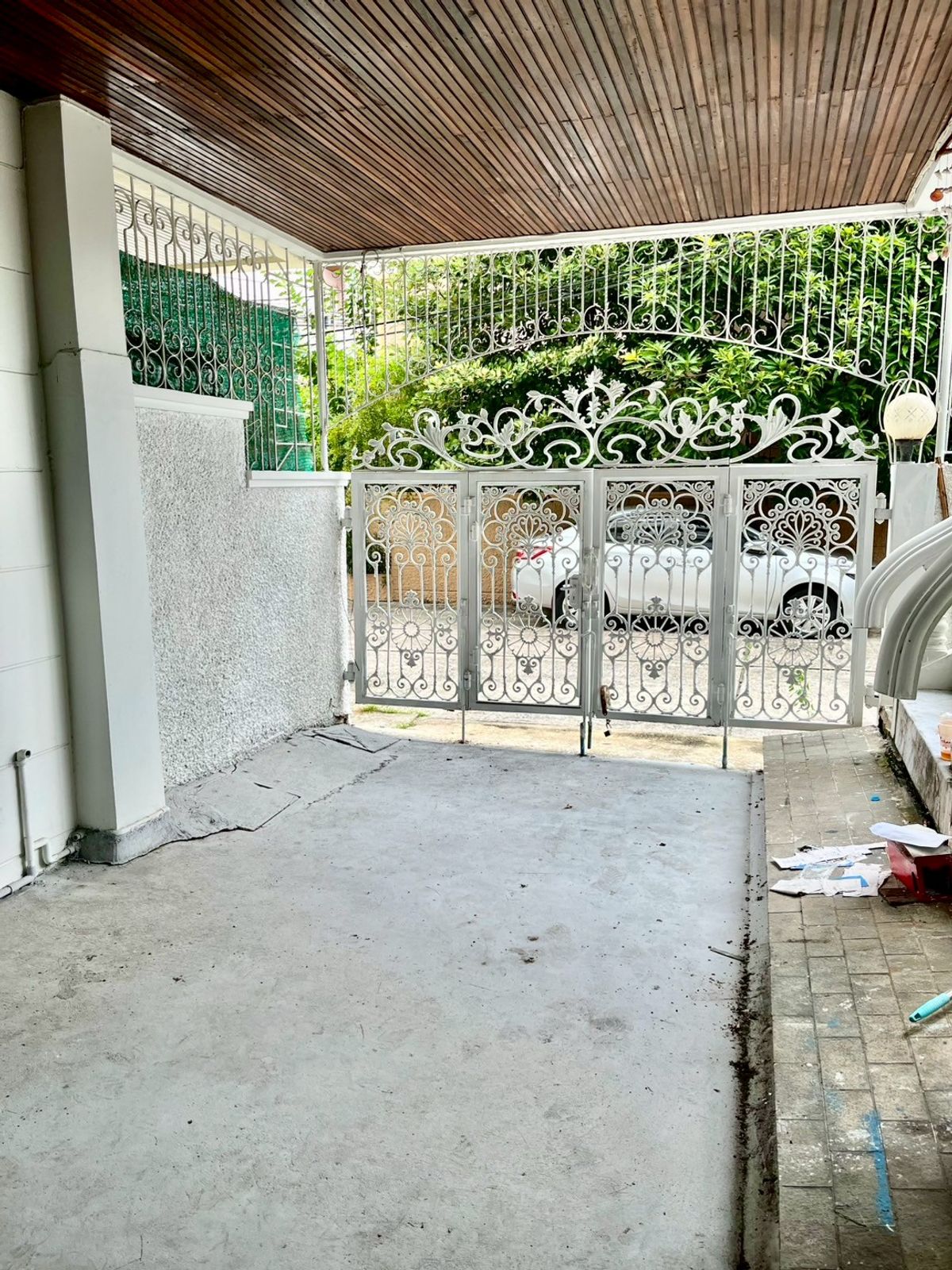 ขายทาวน์โฮมสมุทรปราการ สำโรง : ขายทาวน์โฮม 3 ชั้น สไตล์โรมัน หมู่บ้านร่มเย็นวิลล์ เนื้อที่ 24 ตารางวา 4 ห้องนอน ตำบลบางเมือง อำเภอเมืองสมุทรปราการ จังหวัดสมุทรปราการ