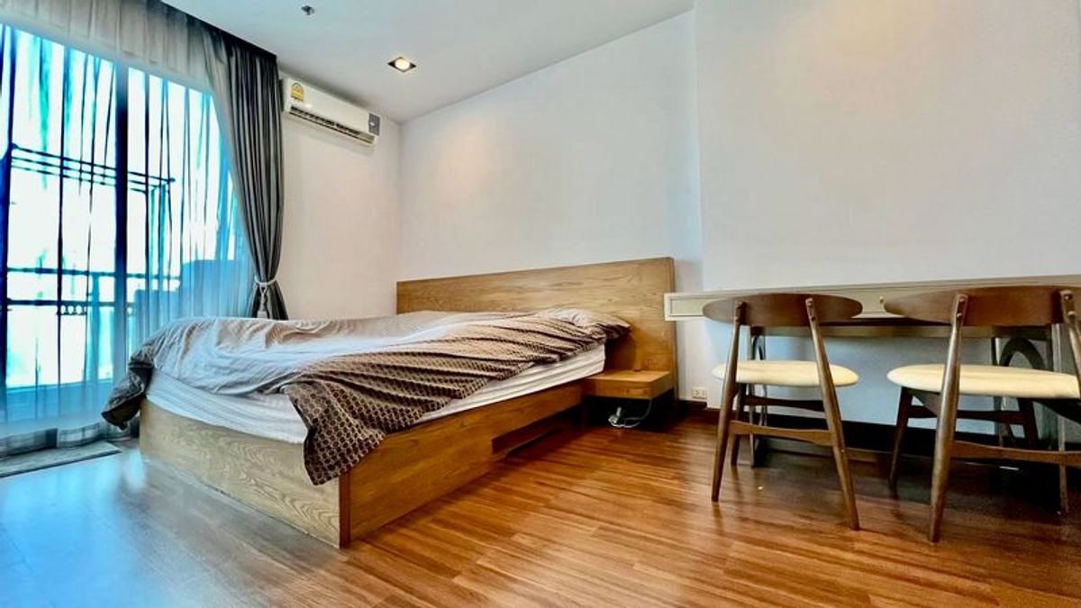 ขายคอนโดพระราม 9 เพชรบุรีตัดใหม่ RCA : ขายคอนโด Supalai Premier @ Asoke ขนาด 50.50 ตารางเมตร ชั้น 30 วิวสระ พร้อมอยู่ แขวงบางกะปิ เขตห้วยขวาง กรุงเทพมหานคร