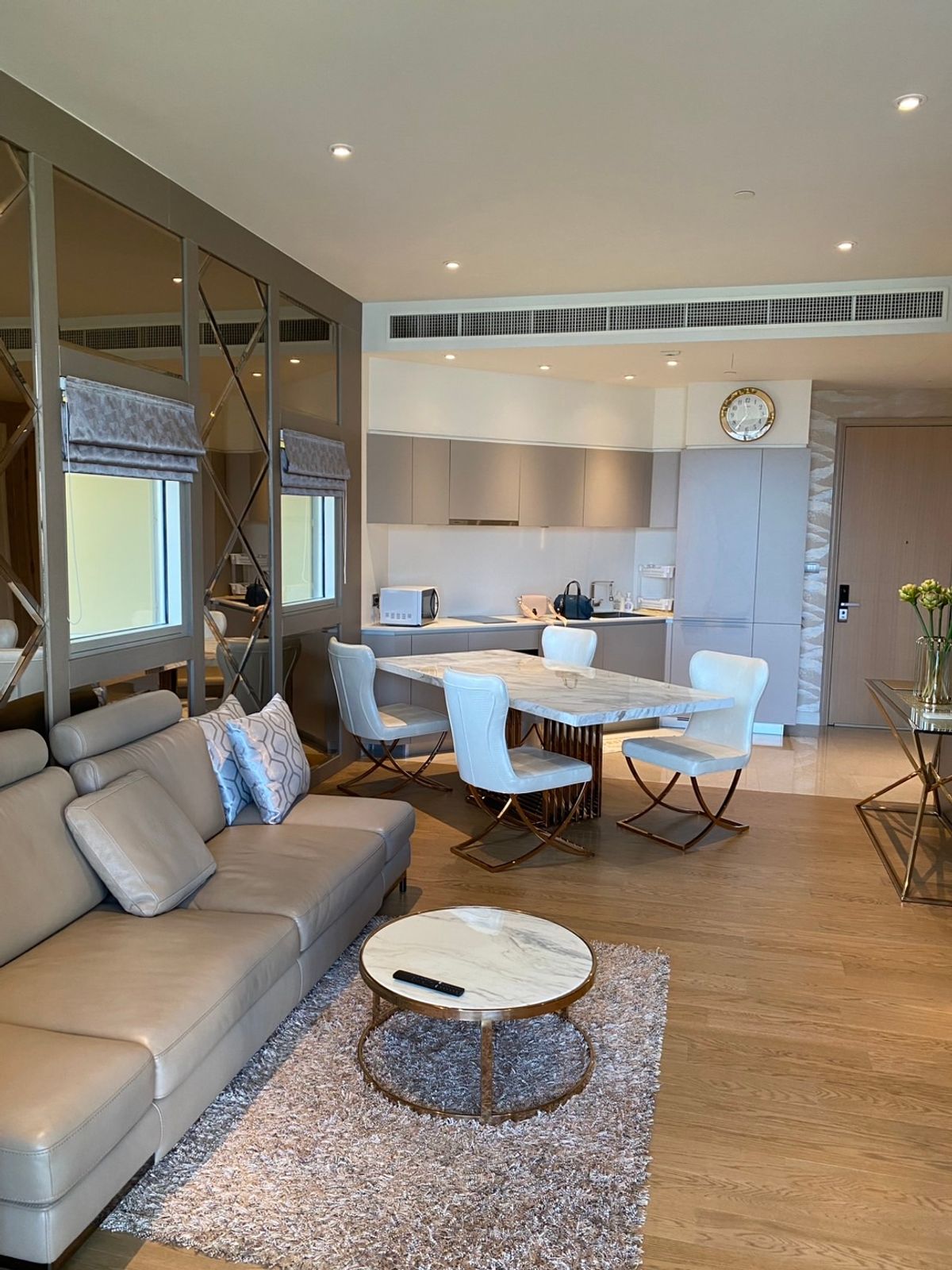 ให้เช่าคอนโดวงเวียนใหญ่ เจริญนคร : 🌟 For Rent: Luxury 1-BR Condo 🌊 River View + Big Balcony @ Magnolias ICONSIAM 💰 70,000 THB/month