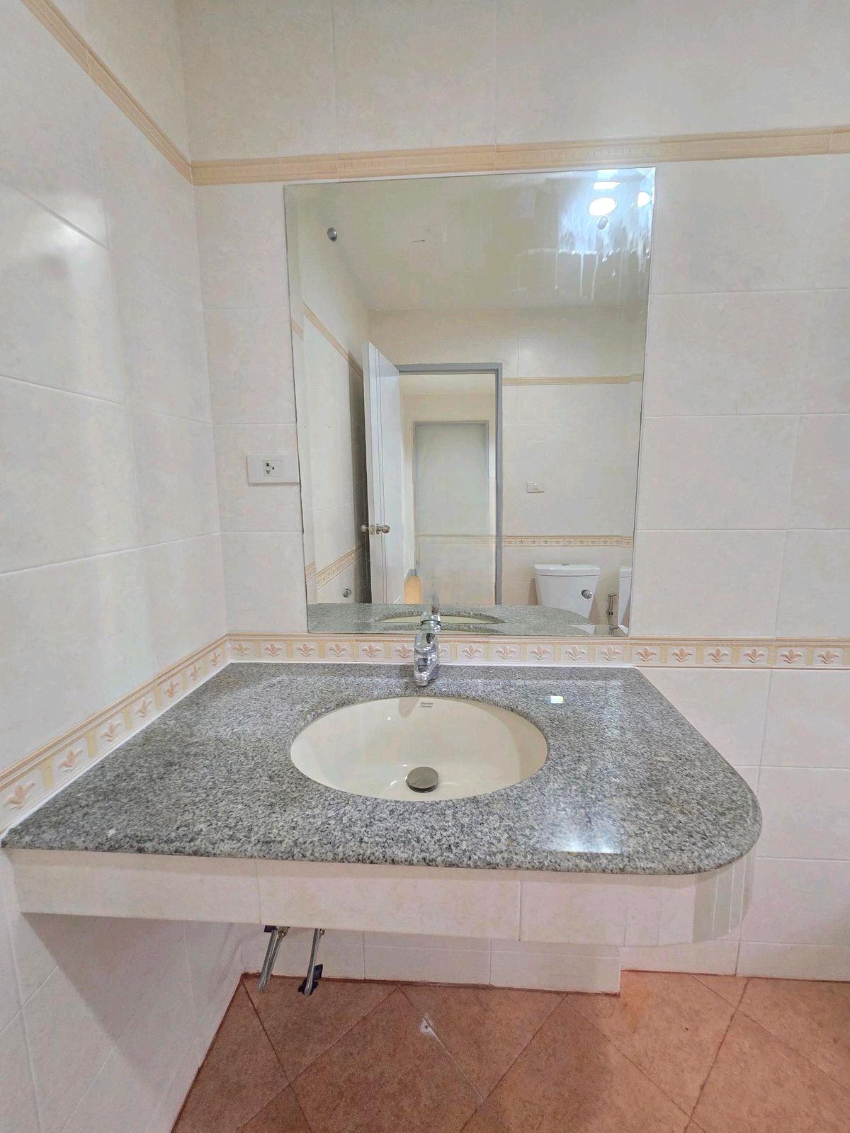 For RentHouseVipawadee, Don Mueang, Lak Si : Rent a 2 -story detached house, 78 sq.w., on Songprapa Road Nava Pracha Phatthana 11 Near Don Mueang Airport