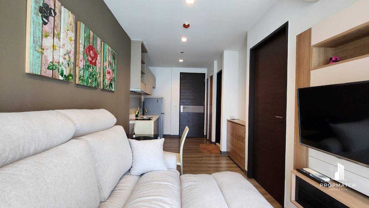 For RentCondoSathorn, Narathiwat : ✨flash deal ✨RHYTHM Sathorn (1Bed 1Bath 37SQM.) Completely decorated !! Only 23,000 baht per month Tel.0981315848 @PropMatch