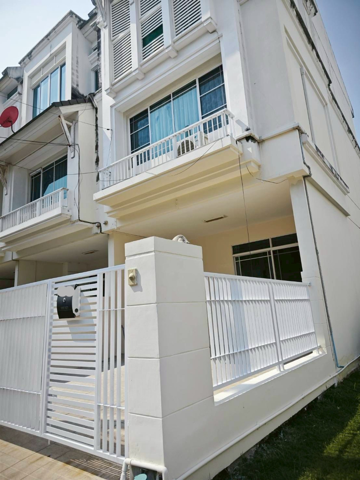 ให้เช่าทาวน์โฮมพระราม 5 ราชพฤกษ์ บางกรวย : ทาวน์โฮม ซอยติวานนท์3 ใกล้ MRT ทำออฟฟิศ จดบริษัทได้