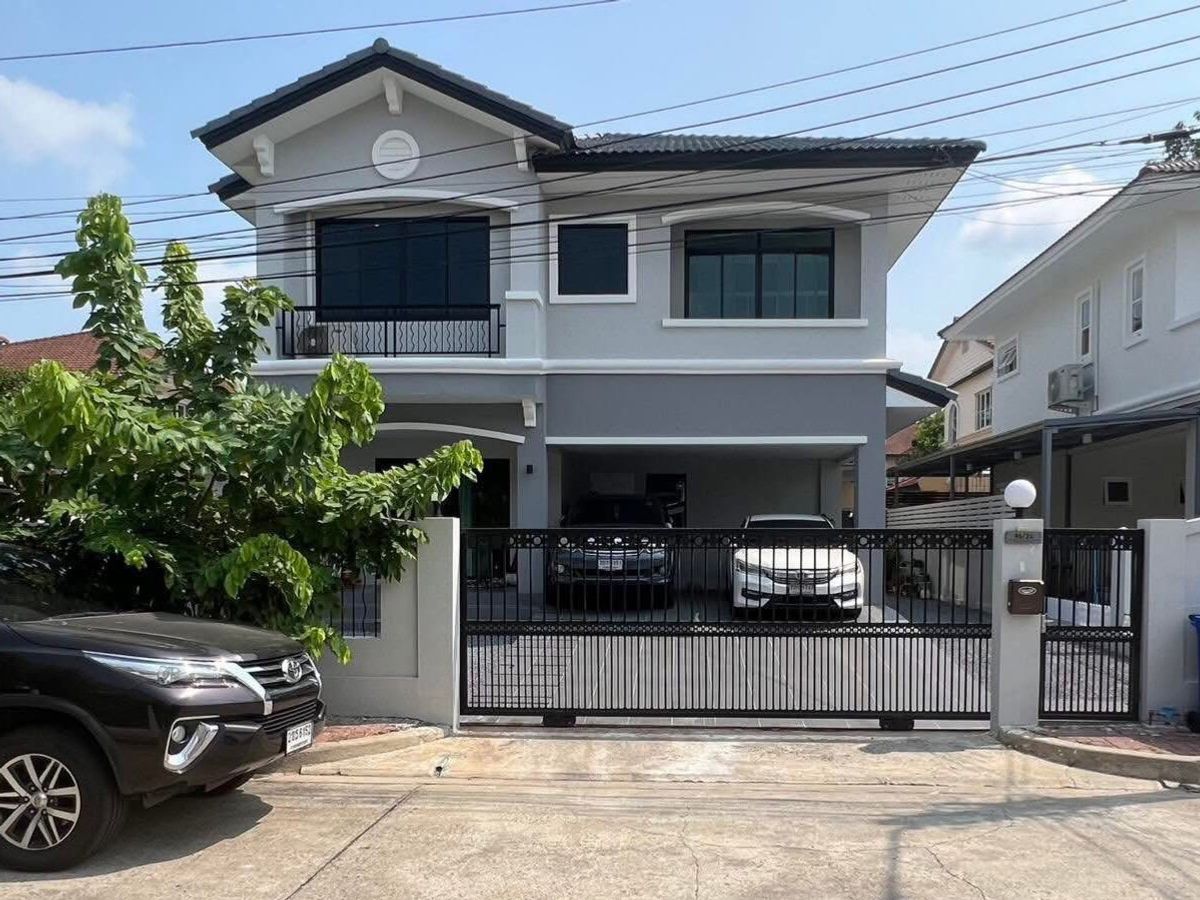 ขายบ้านสมุทรปราการ สำโรง : P0110 ขายบ้านเดี่ยว 2 ชั้น หมู่บ้านมัณฑนา (ศรีนครินทร์–บางนา) โดย Land & Houses