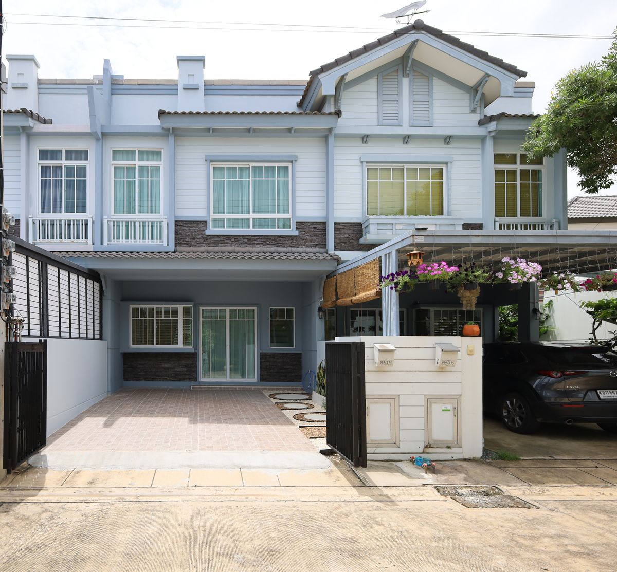 ขายทาวน์โฮมราษฎร์บูรณะ สุขสวัสดิ์ : ขายบ้าน อินดี้3 ประชาอุทิศ90 ห้องตกแต่งใหม่สวยตรงปก เพียง 2.35 ล. เดินทางสะดวกใกล้ทางด่วน