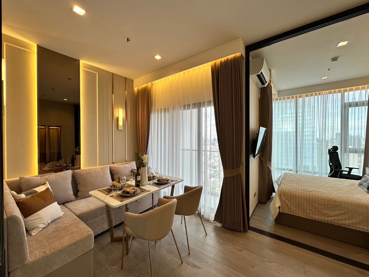 For RentCondoRatchathewi,Phayathai : Luxurious luxury condo for rent, just finished decorating. The Address Siam RATATHEWI 1B1B 36SQM only 35K/Month. High level.