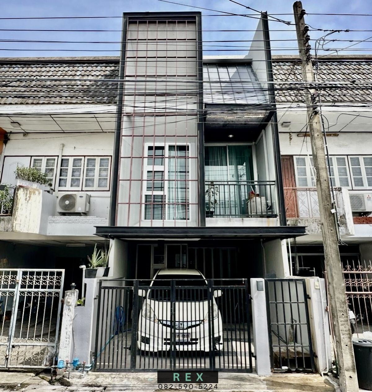 For SaleTownhomeChokchai 4, Ladprao 71, Ladprao 48, : Chokchai 4 Townhouse for sale, Lat Phrao 71 Nak Niwat 2, 2nd floor, new renovated bedroom