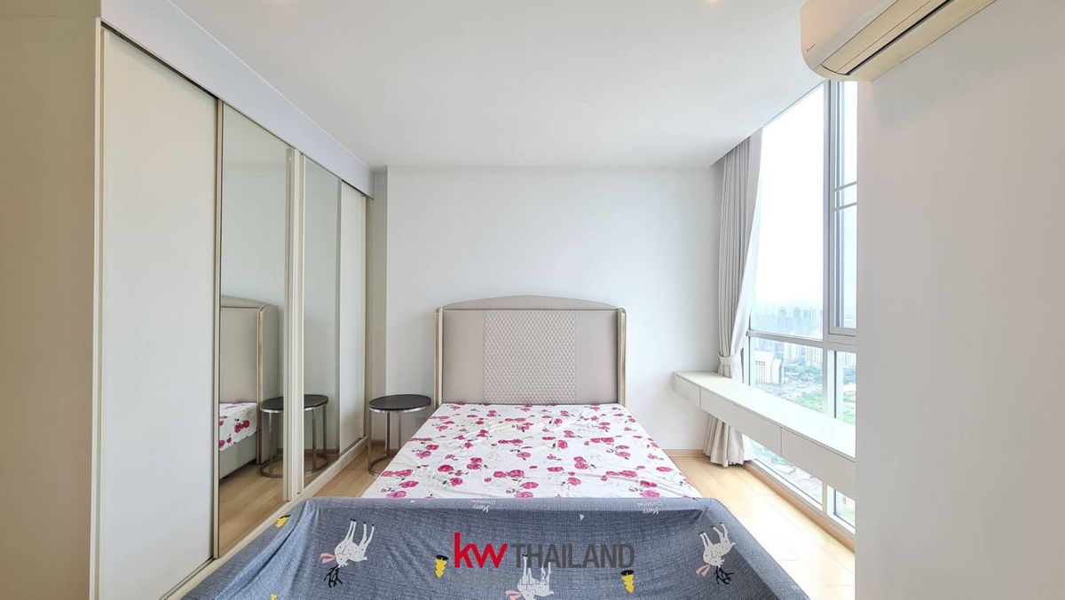 For RentCondoRatchadapisek, Huaikwang, Suttisan : 🔥 Urgent rent 🔥 Nobel Revoli Golf Ratchada 2, beautiful room