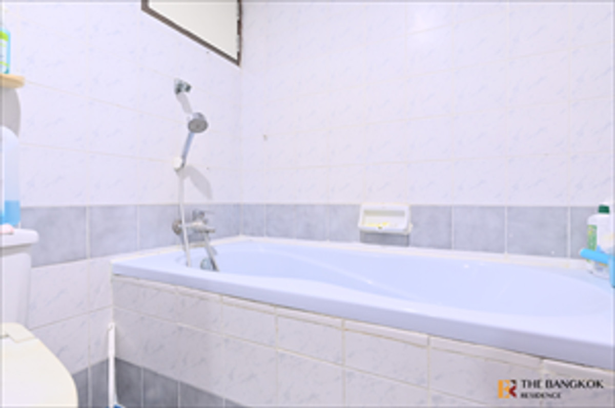 For SaleCondoSukhumvit, Asoke, Thonglor : 📍Ready-to-move-in Condo 📍 Central City Location Baan Phrom Phong Condo near BTS Phrom phong